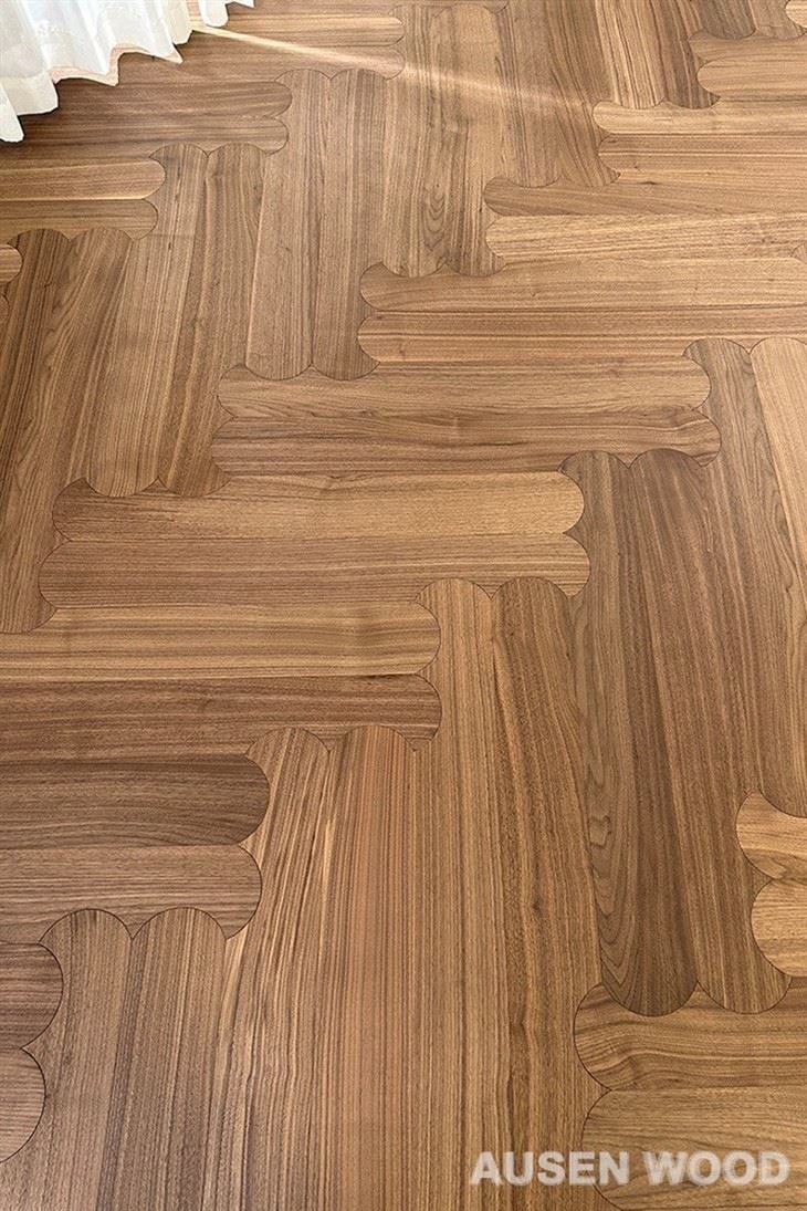 Biszkopt-Parkiet z czarnego orzecha